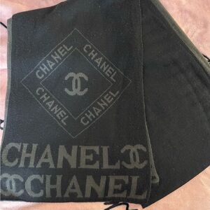 CHANEL Black and Gray Logo Scarf